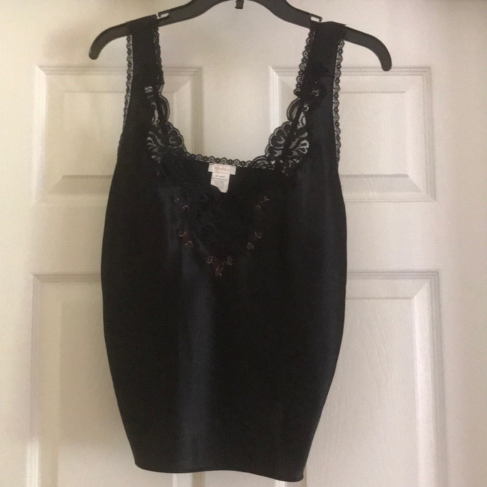 Black lacy cami size large